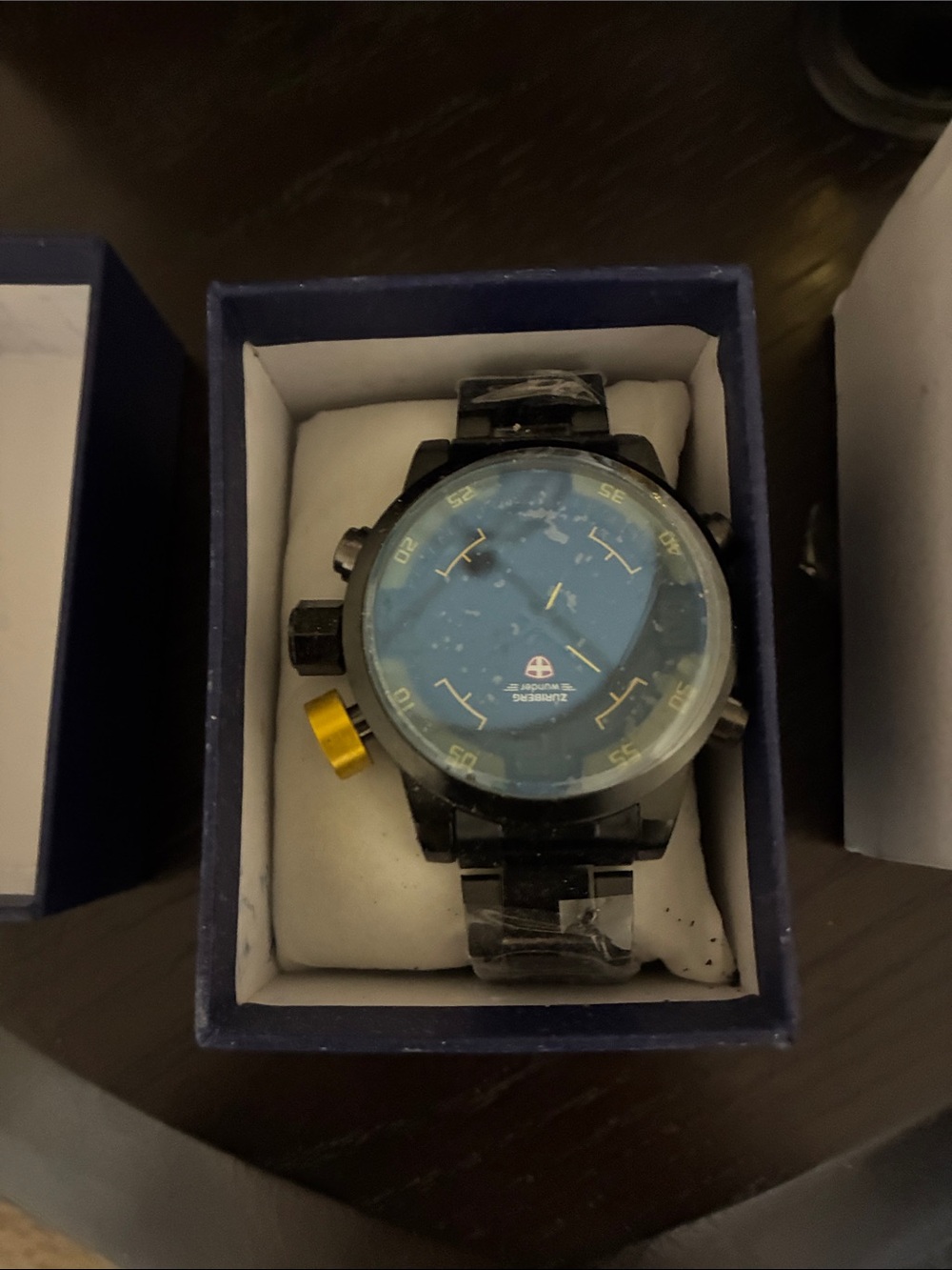 Men's Watch - Picture 4 of 4
